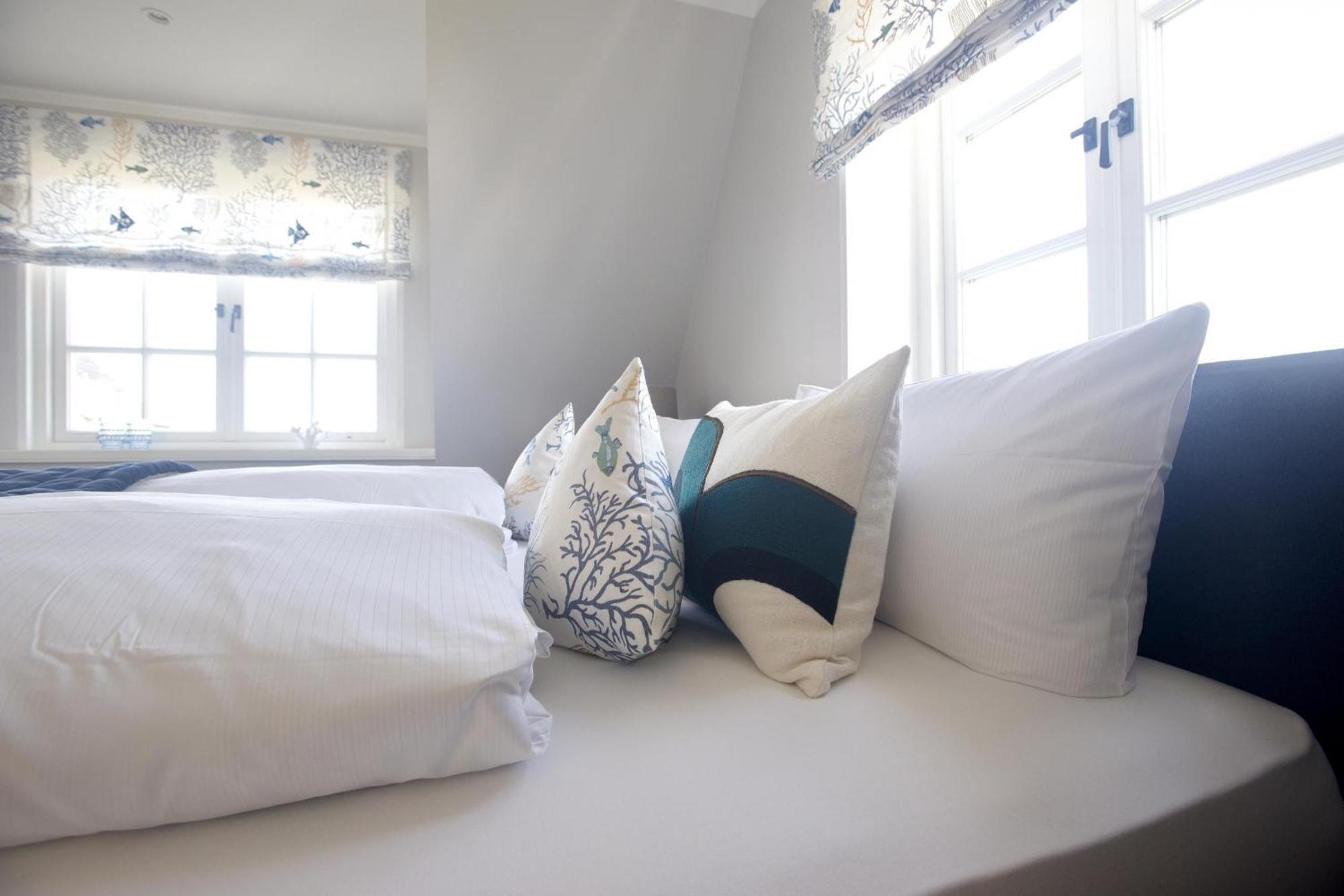 Neu! Ferienhaus Litj Horsa Hoog - Luxus, Lage, Leichtigkeit Mit Wellenrauschen In Wenningstedt Sylt Extérieur photo